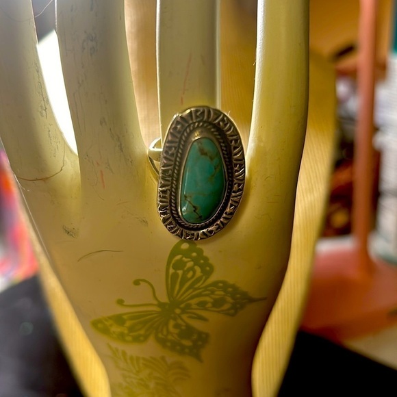 GH Turquoise Ring - Picture 2 of 10